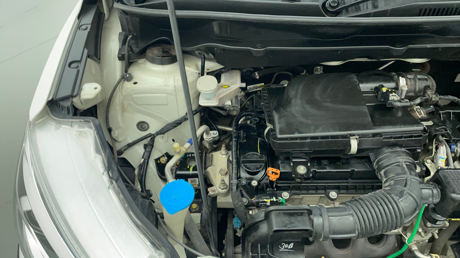 Used 2022 Maruti Suzuki Ertiga ZXi AT Petrol Automatic engine ENGINE RIGHT SIDE VIEW
