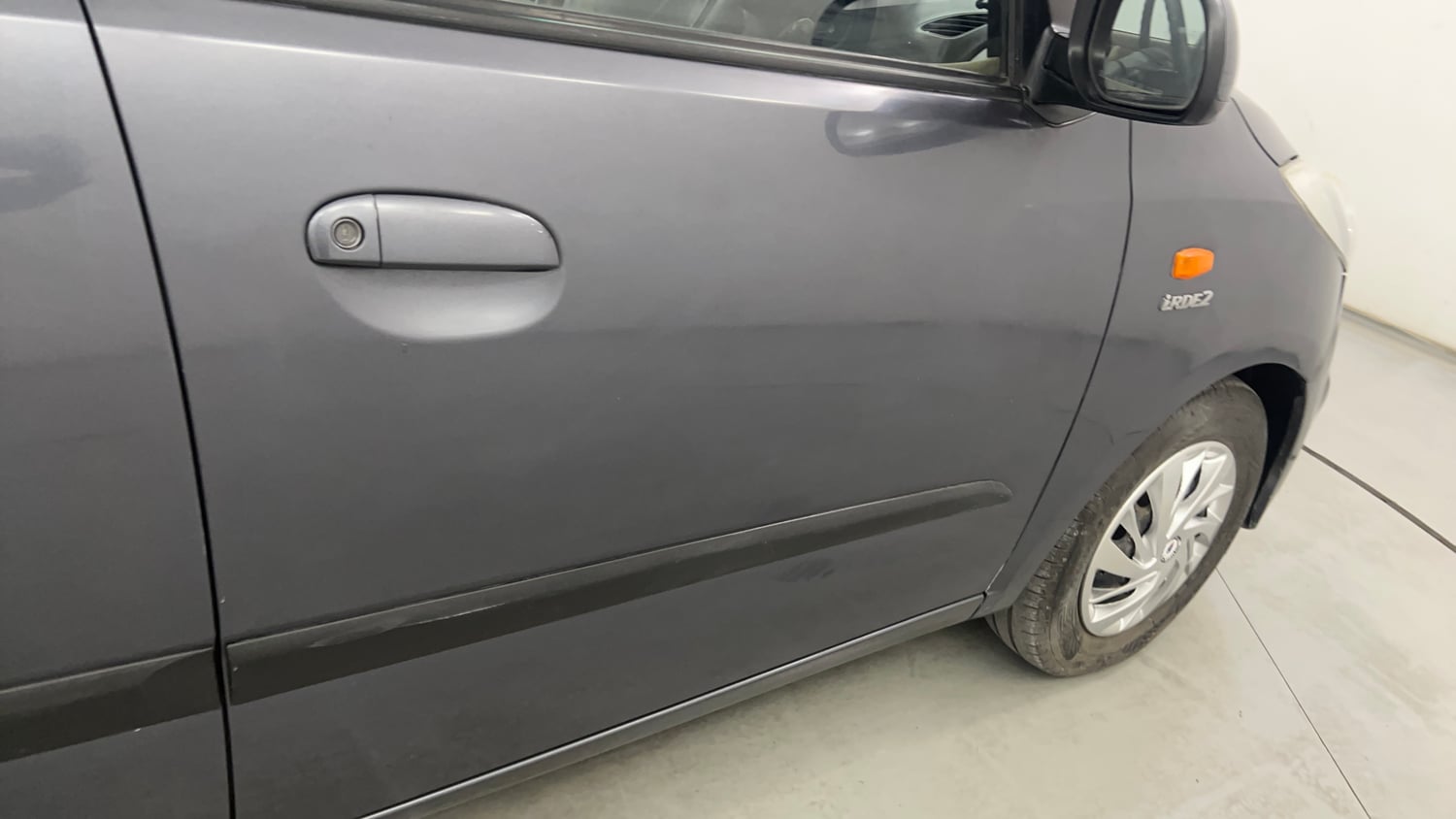 Used 2014 Hyundai i10 Sportz 1.1 iRDE2 Petrol Manual dents MINOR SCRATCH