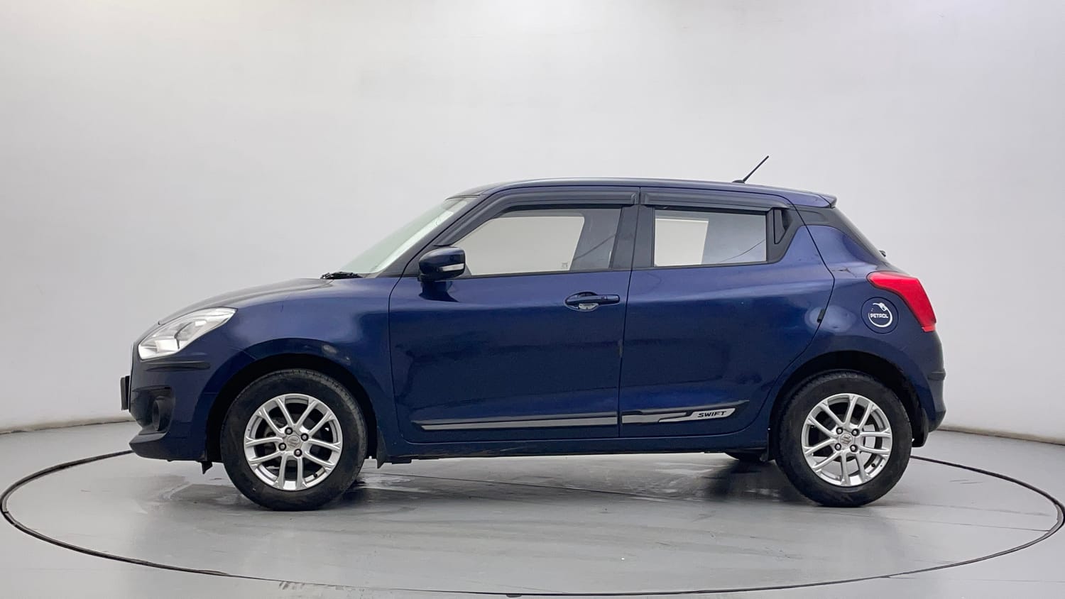 Used 2021 Maruti Suzuki Swift ZXi Petrol Manual exterior LEFT SIDE VIEW