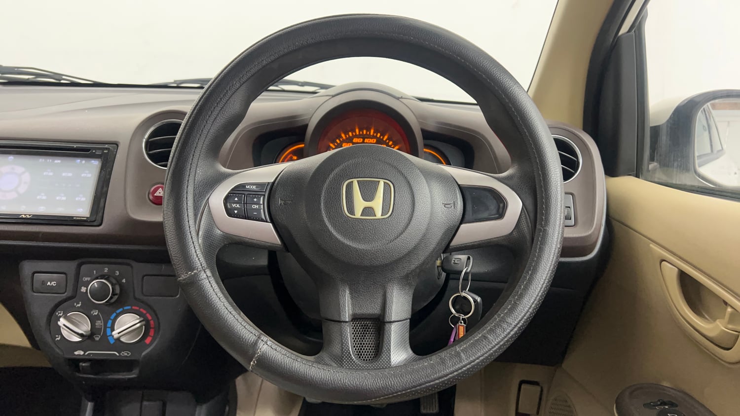 Used 2013 Honda Amaze 1.5 S i-DTEC Diesel Manual interior STEERING VIEW