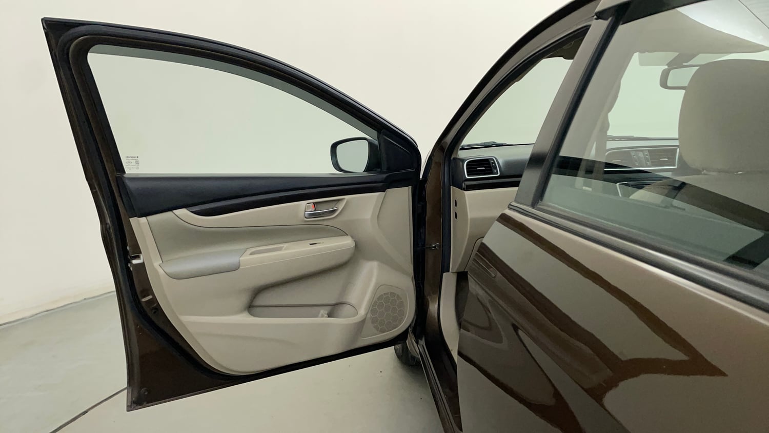 Used 2018 Maruti Suzuki Ciaz Zeta 1.4 AT Petrol Automatic interior LEFT FRONT DOOR OPEN VIEW