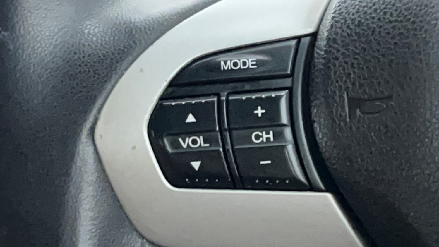Used 2013 Honda Brio S MT Petrol Manual top_features Steering mounted controls