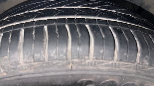 Used 2015 Ford Figo Aspire Titanium 1.2 Ti-VCT Petrol Manual tyres RIGHT FRONT TYRE TREAD VIEW