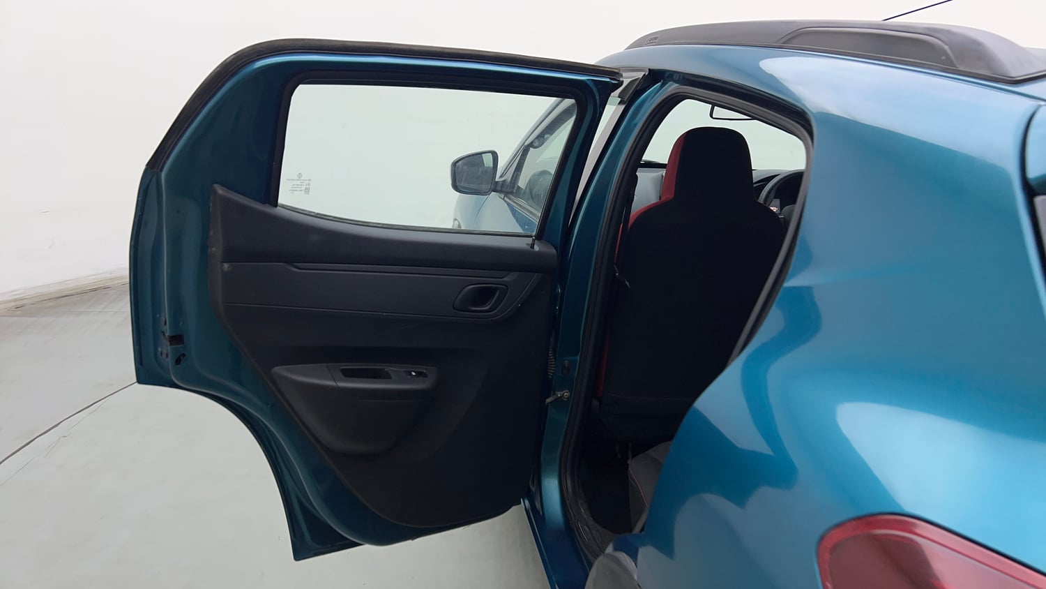 Used 2022 Renault Kwid RXT 1.0 AMT (O) Petrol Automatic interior LEFT REAR DOOR OPEN VIEW