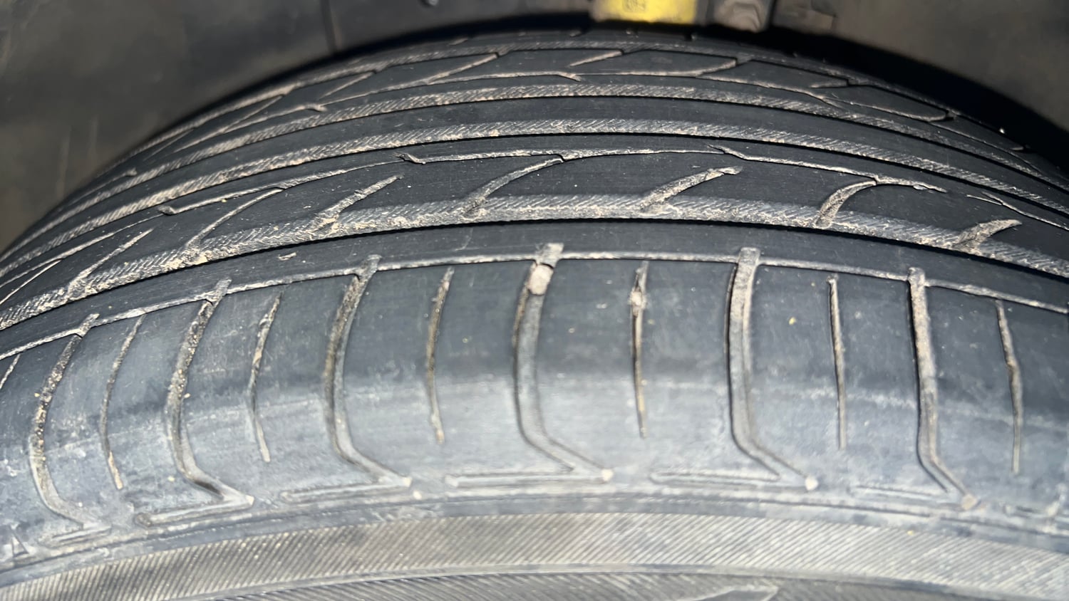 Used 2020 Ford EcoSport S MT 1.5 Ti-VCT Petrol Manual tyres LEFT FRONT TYRE TREAD VIEW