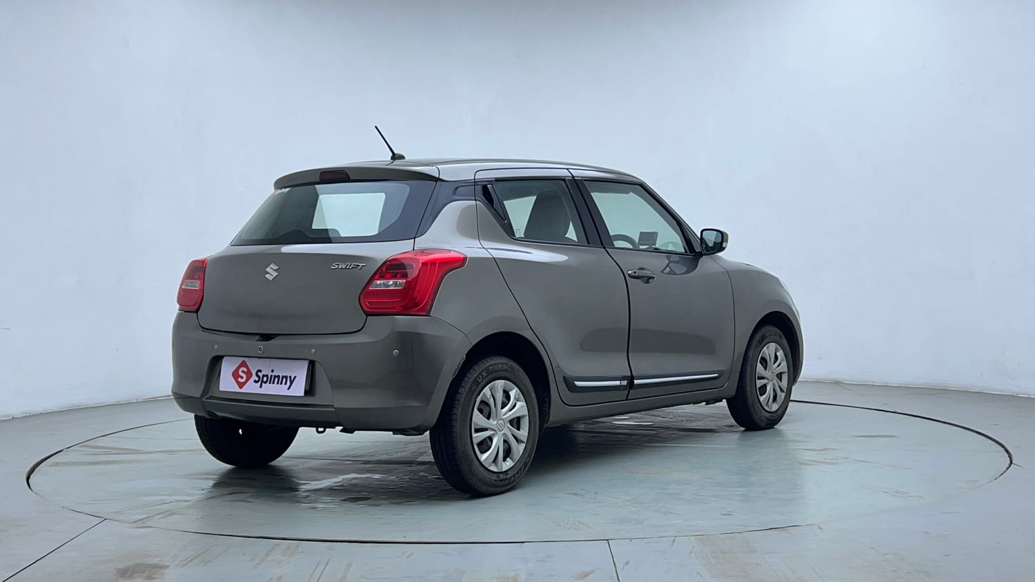 Used 2018 Maruti Suzuki Swift VXi AMT Petrol Automatic exterior RIGHT REAR CORNER VIEW