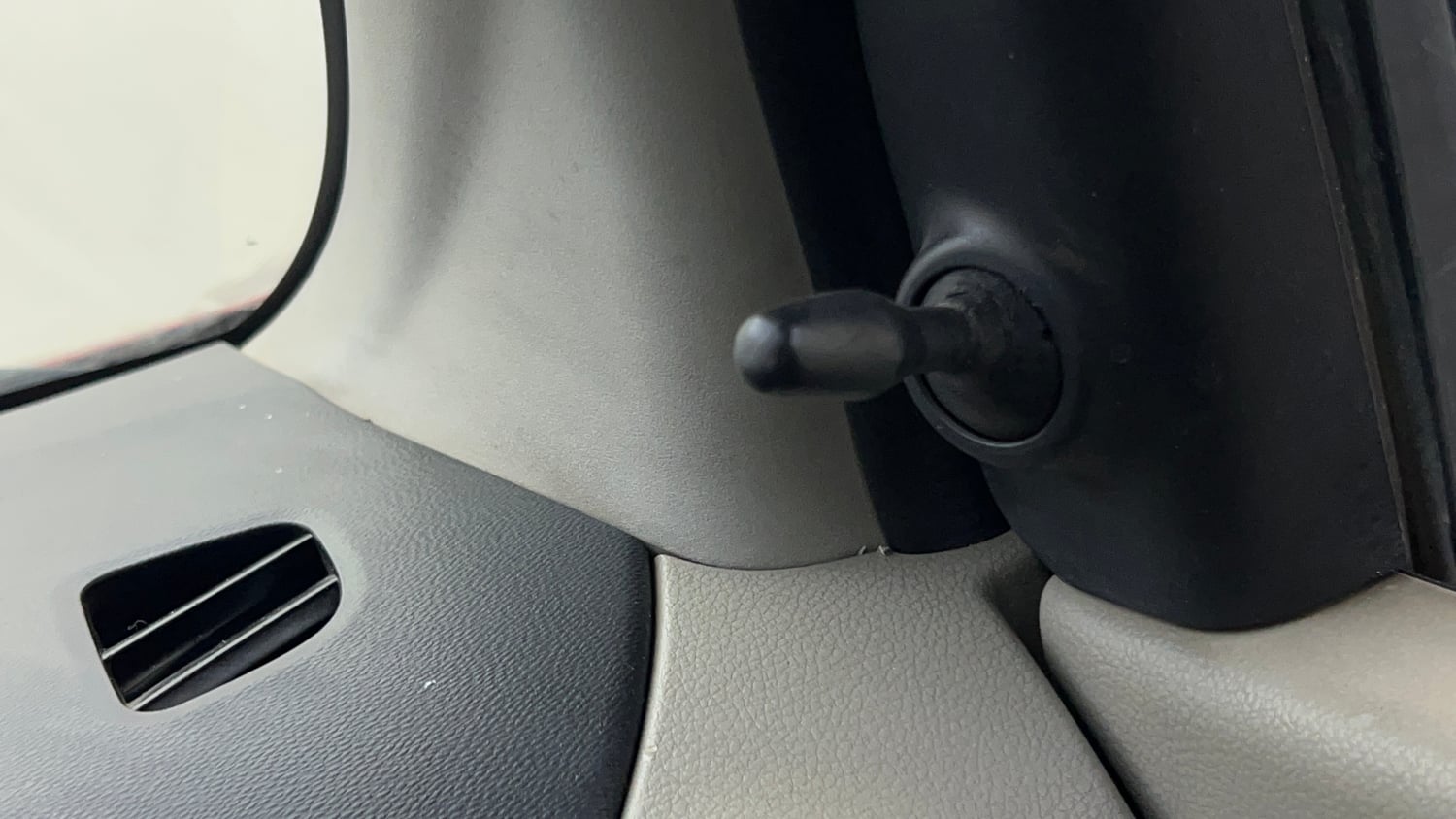 Used 2014 Maruti Suzuki Celerio VXi Petrol Manual top_features Adjustable ORVM
