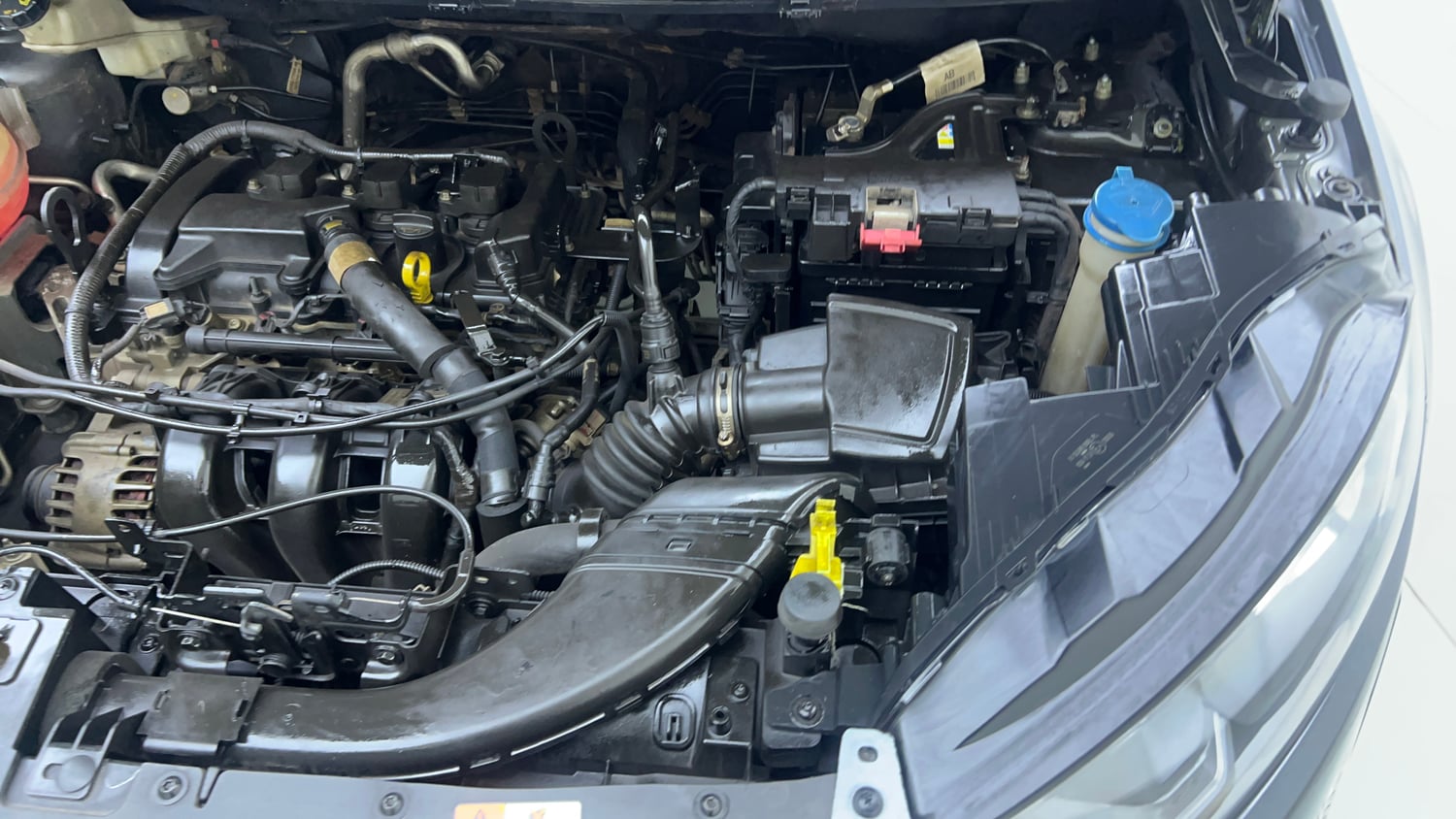 Used 2020 Ford EcoSport S MT 1.5 Ti-VCT Petrol Manual engine ENGINE LEFT SIDE VIEW