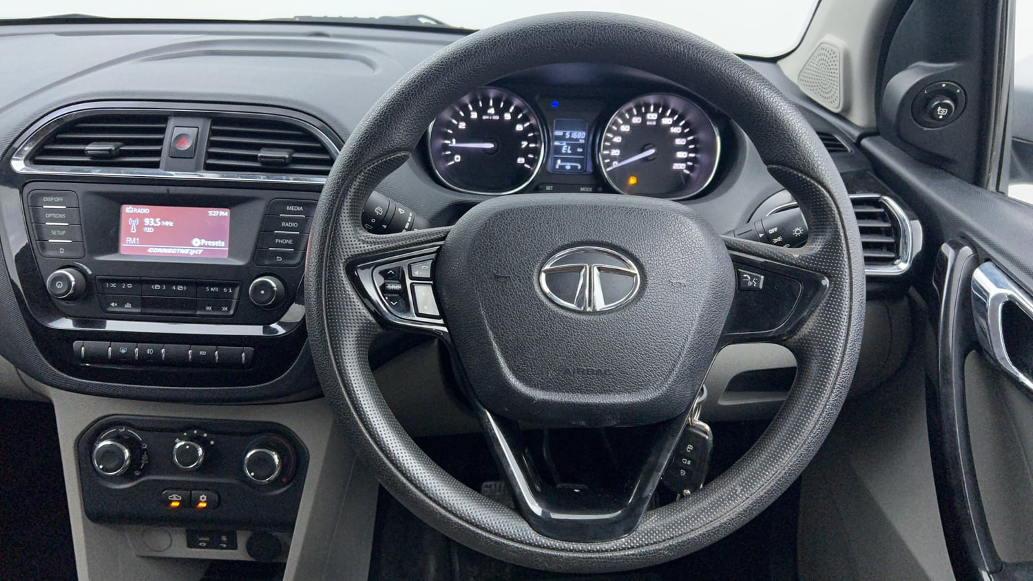 Used 2019 Tata Tiago Revotron XZ w/o Alloy Petrol Manual interior STEERING VIEW