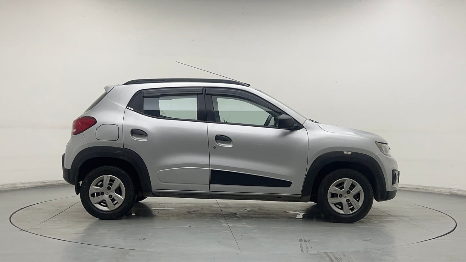 Used 2018 Renault Kwid RXT Opt Petrol Manual exterior RIGHT SIDE VIEW