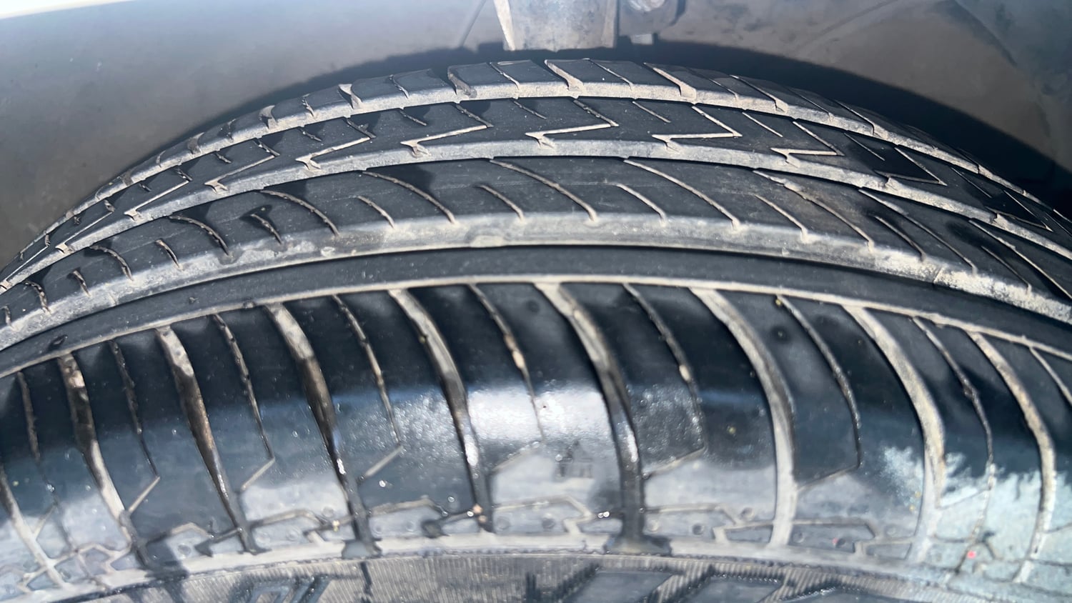 Used 2016 Maruti Suzuki Baleno Delta 1.2 Petrol Manual tyres RIGHT FRONT TYRE TREAD VIEW