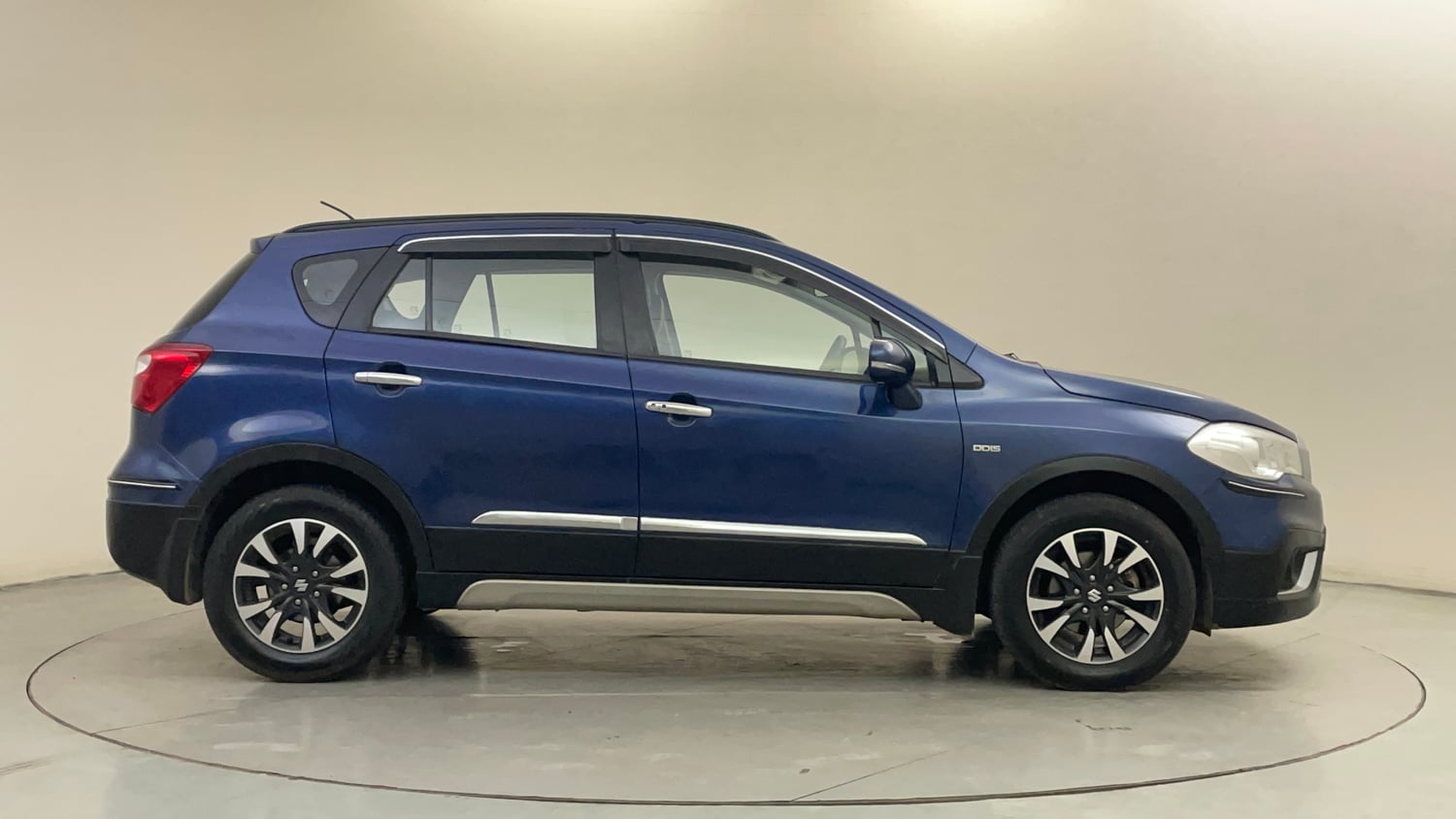 Used 2018 Maruti Suzuki S-Cross Zeta 1.3 Diesel Manual exterior RIGHT SIDE VIEW
