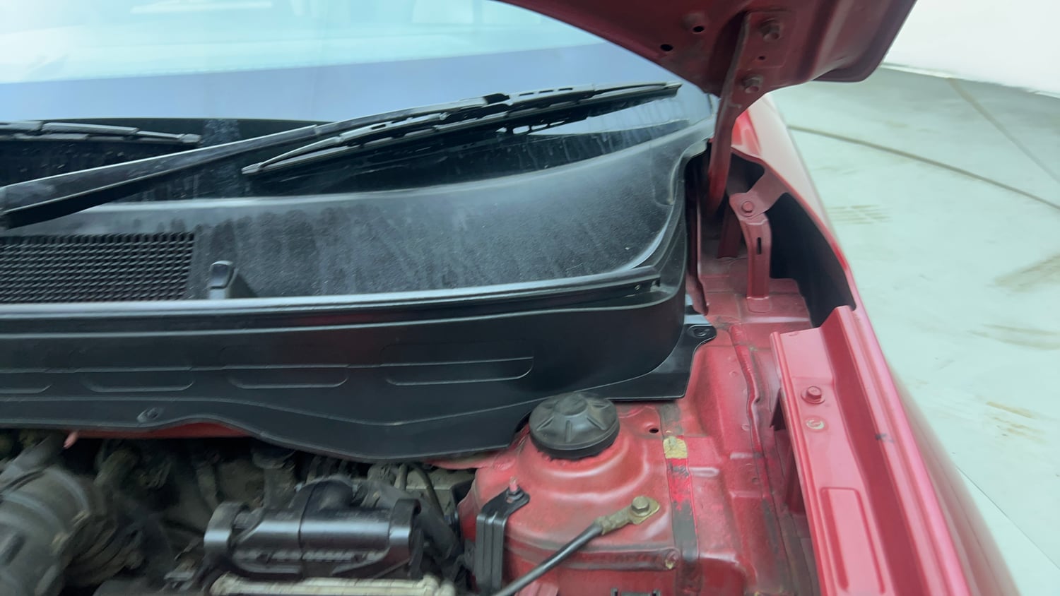 Used 2019 Hyundai Venue SX Plus 1.0 Turbo DCT Petrol Automatic engine ENGINE LEFT SIDE HINGE & APRON VIEW