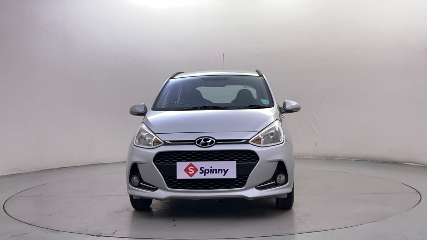 Used 2018 Hyundai Grand i10 Sportz AT 1.2 Kappa VTVT Petrol Automatic exterior FRONT VIEW