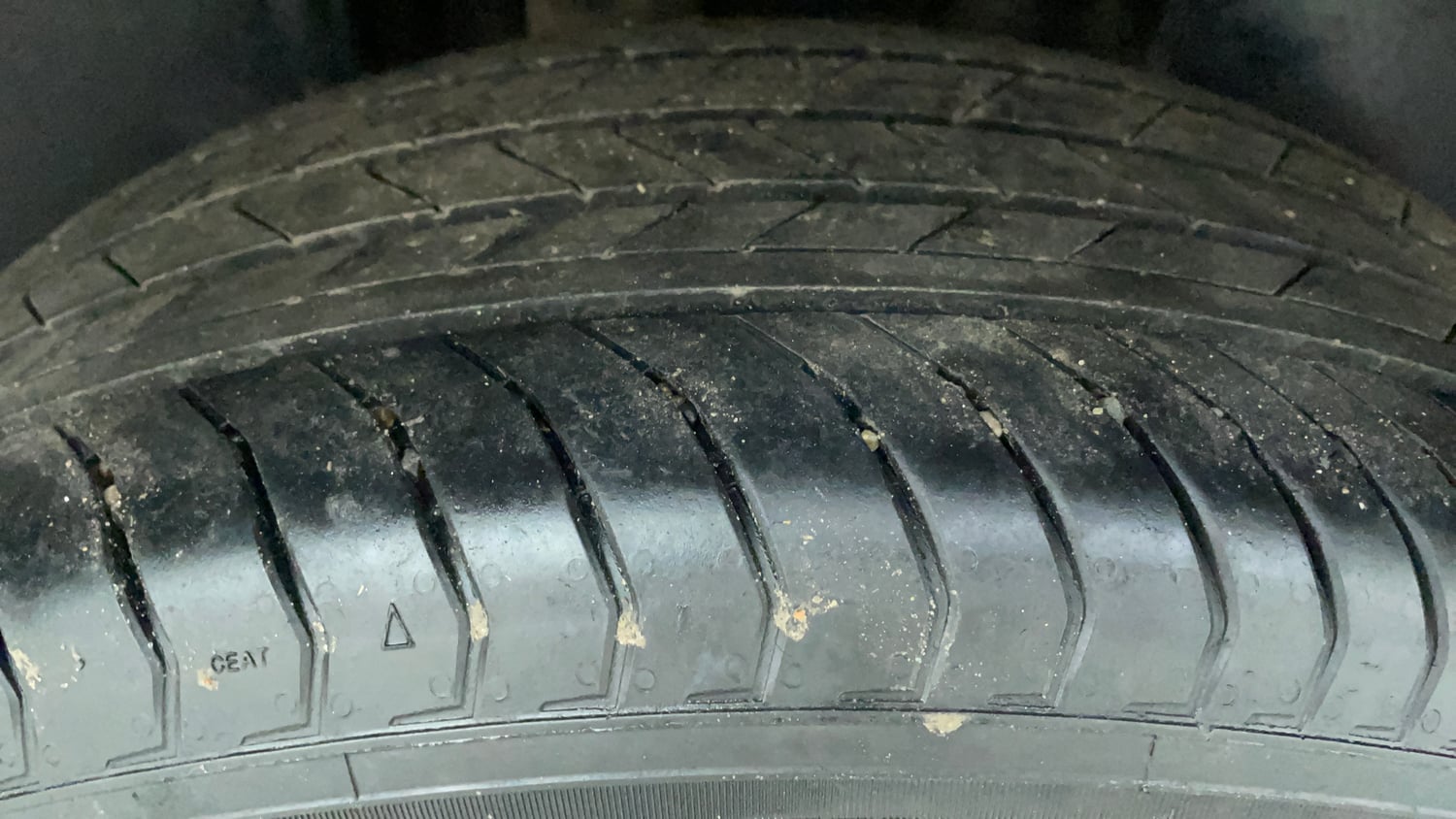 Used 2023 Skoda Kushaq Ambition 1.0L TSI MT Petrol Manual tyres RIGHT REAR TYRE TREAD VIEW