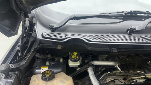 Used 2015 Ford EcoSport Titanium 1.5L Ti-VCT Petrol Manual engine ENGINE RIGHT SIDE HINGE & APRON VIEW