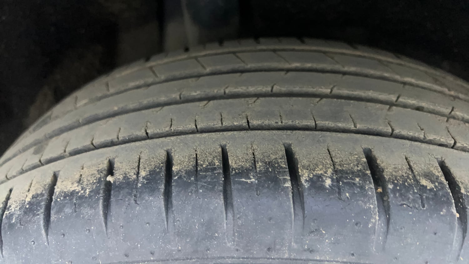 Used 2022 Maruti Suzuki Baleno Zeta Petrol Manual tyres RIGHT REAR TYRE TREAD VIEW