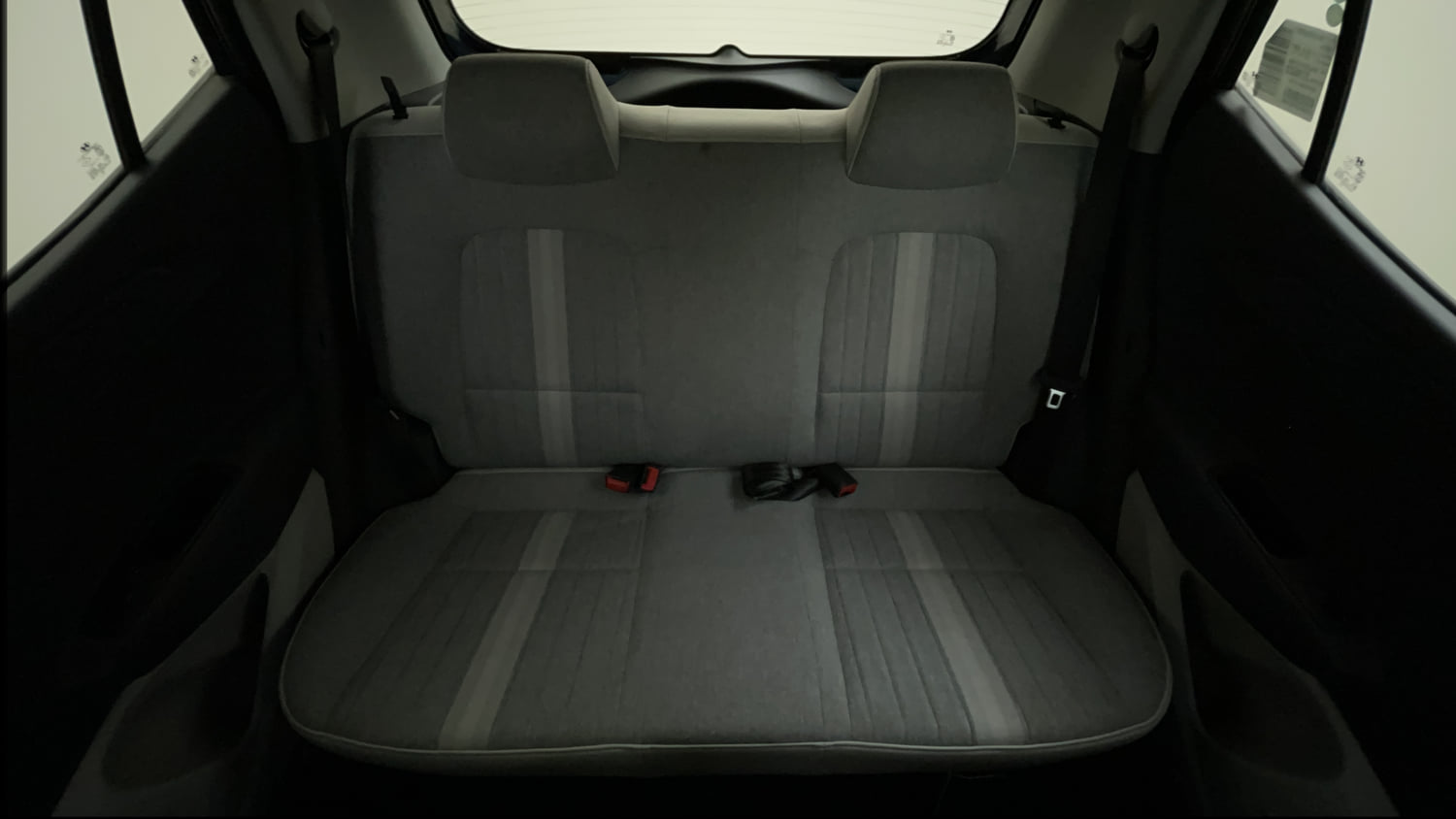 Used 2022 Hyundai Grand i10 Nios Sportz AMT 1.2 Kappa VTVT Petrol Automatic interior REAR SEAT CONDITION VIEW