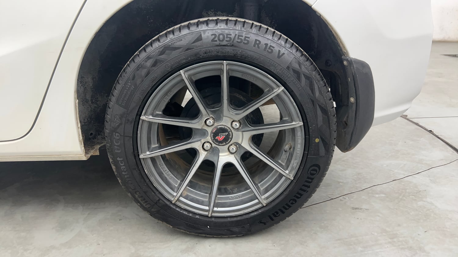 Used 2020 Honda Jazz ZX Petrol Manual tyres LEFT REAR TYRE RIM VIEW