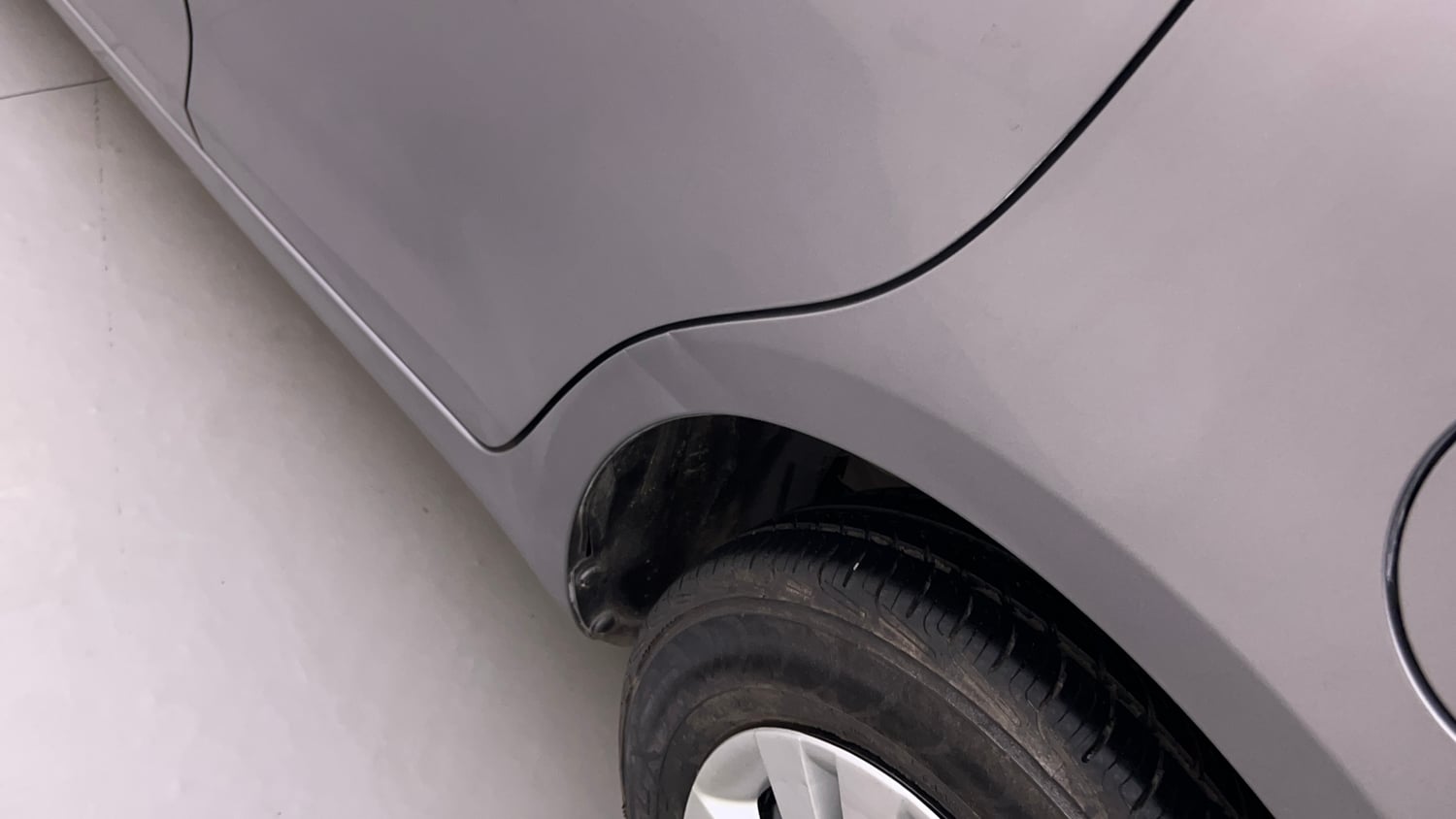 Used 2014 Maruti Suzuki Swift VXi Petrol Manual dents MINOR DENT