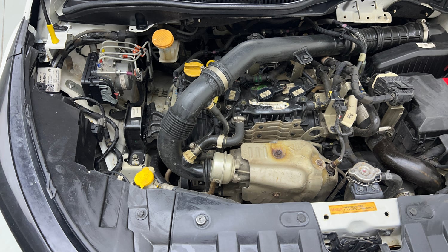 Used 2025 Tata Altroz Racer R2 Petrol Manual engine ENGINE RIGHT SIDE VIEW