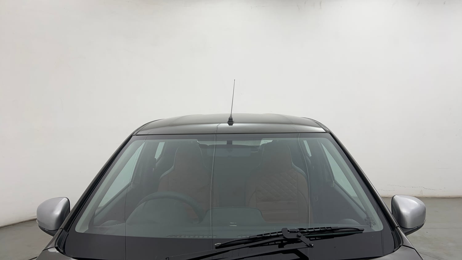 Used 2024 Renault Kwid RXT 1.0L Petrol Manual exterior FRONT WINDSHIELD VIEW