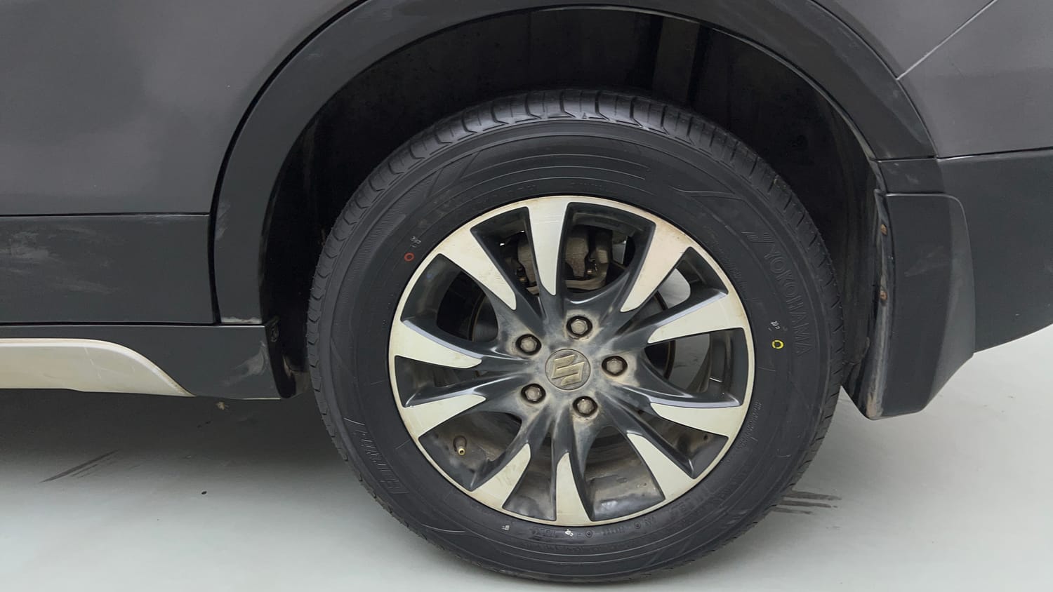 Used 2020 Maruti Suzuki S-Cross Zeta Petrol Manual tyres LEFT REAR TYRE RIM VIEW