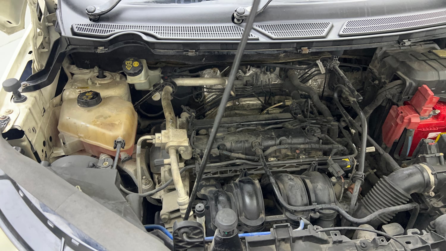 Used 2015 Ford EcoSport Trend 1.5 Ti-VCT Petrol Manual engine ENGINE RIGHT SIDE VIEW