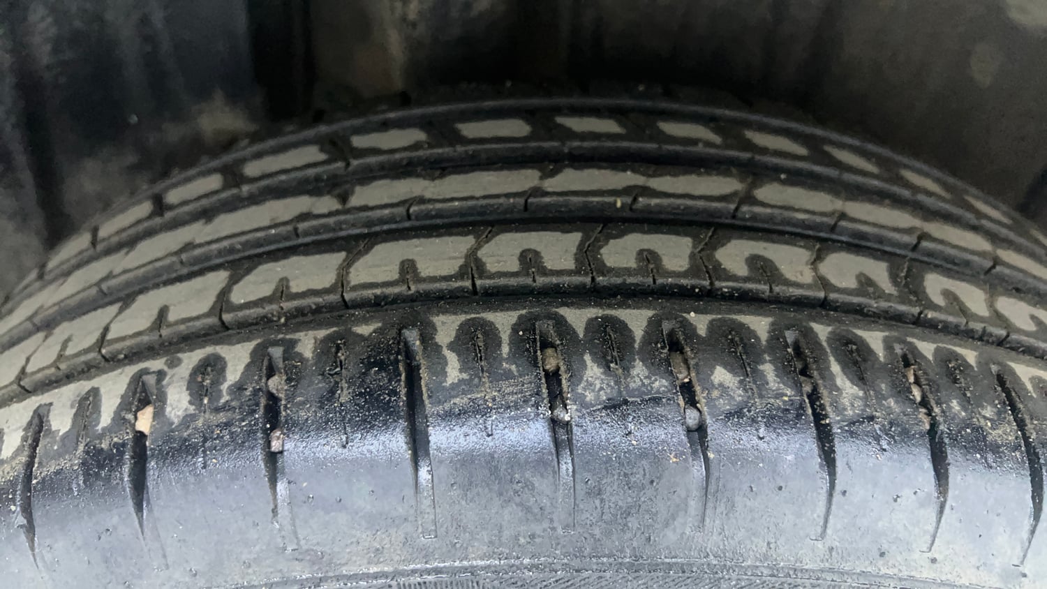 Used 2024 Maruti Suzuki Baleno Alpha MT Petrol Manual tyres RIGHT REAR TYRE TREAD VIEW
