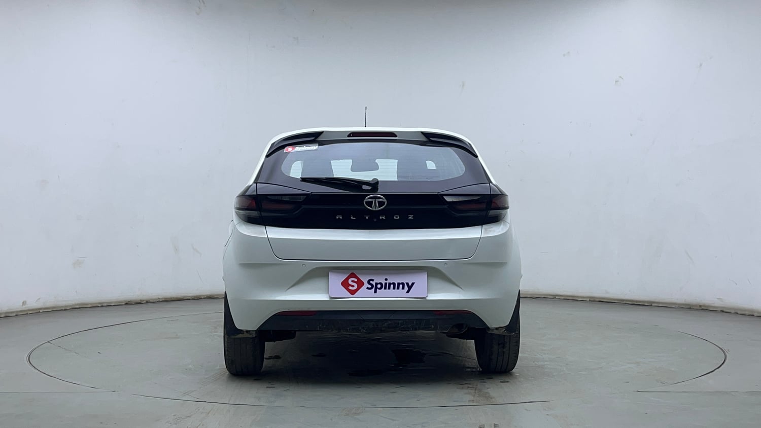 Used 2022 Tata Altroz XZ Petrol Petrol Manual exterior BACK VIEW