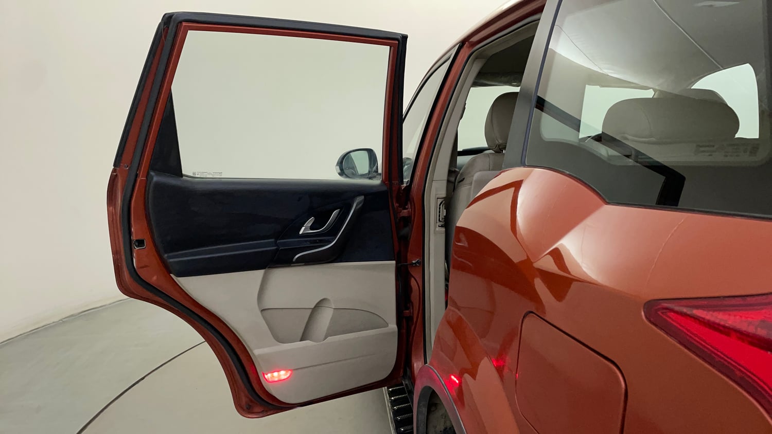 Used 2016 Mahindra XUV500 W8 AT Diesel Automatic interior LEFT REAR DOOR OPEN VIEW