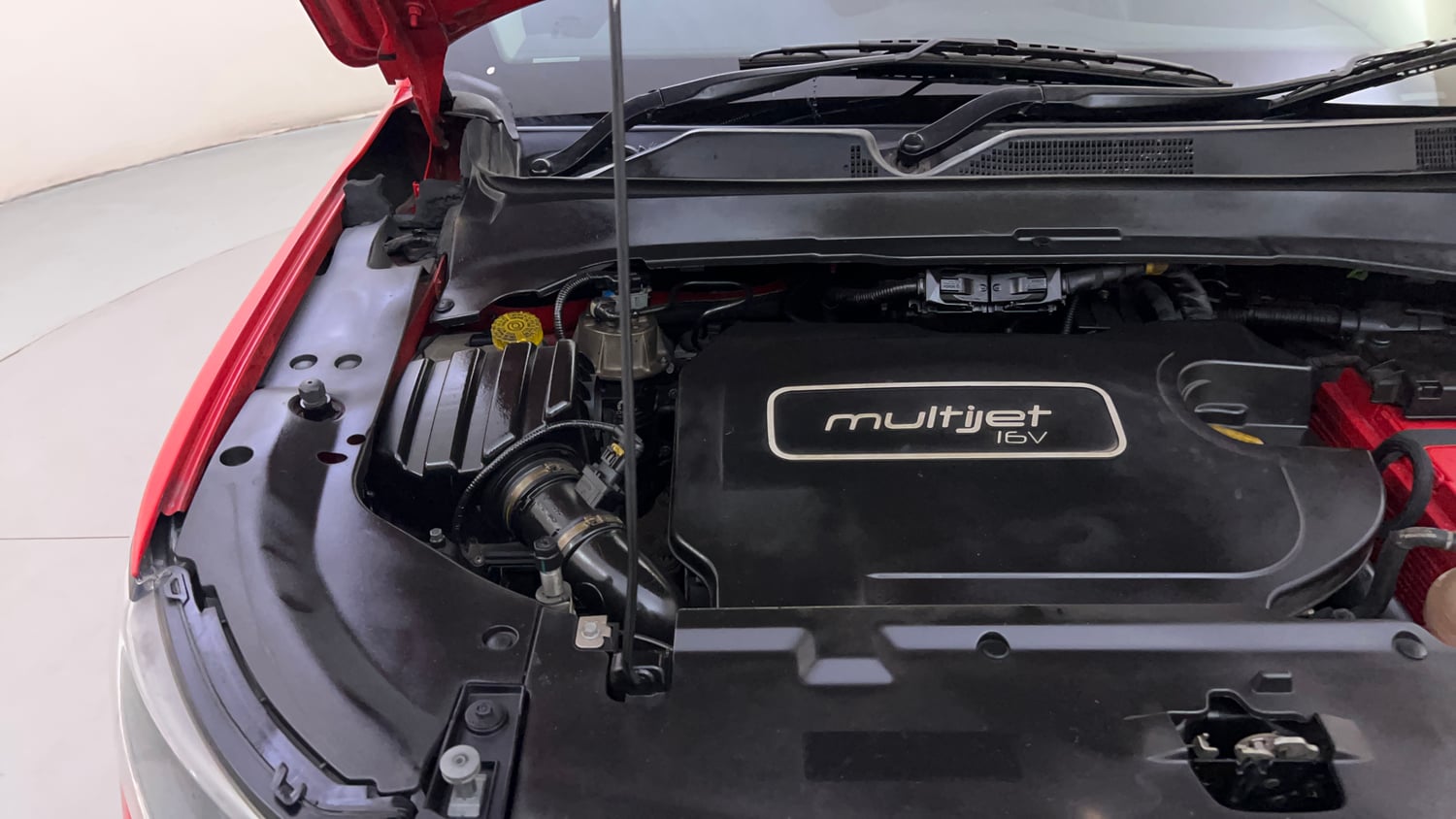Used 2018 Jeep Compass Sport 2.0 Diesel Diesel Manual engine ENGINE RIGHT SIDE HINGE & APRON VIEW