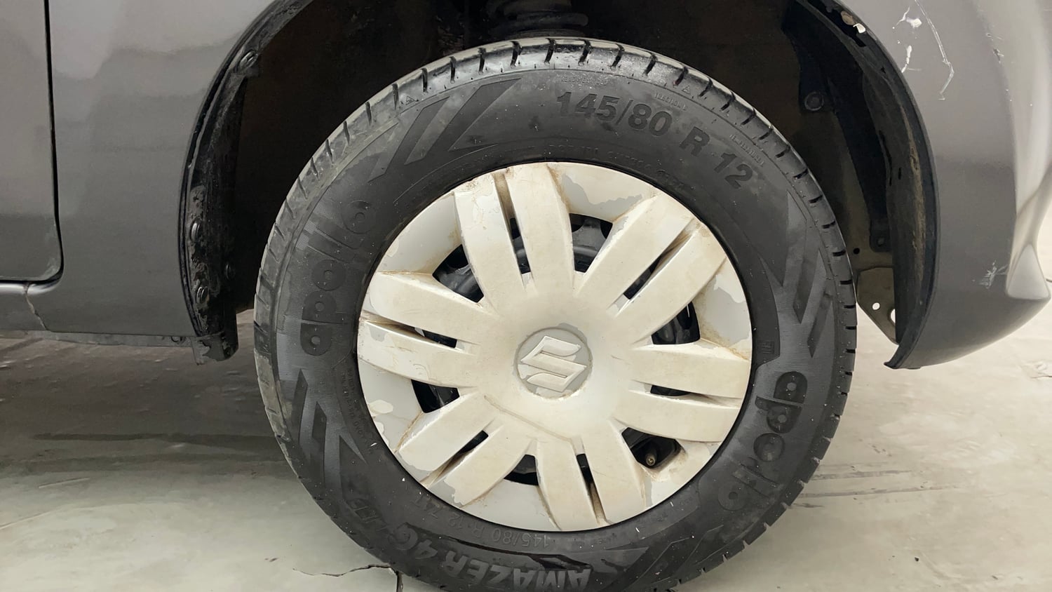 Used 2016 Maruti Suzuki Alto 800 Lxi Petrol Manual tyres RIGHT FRONT TYRE RIM VIEW