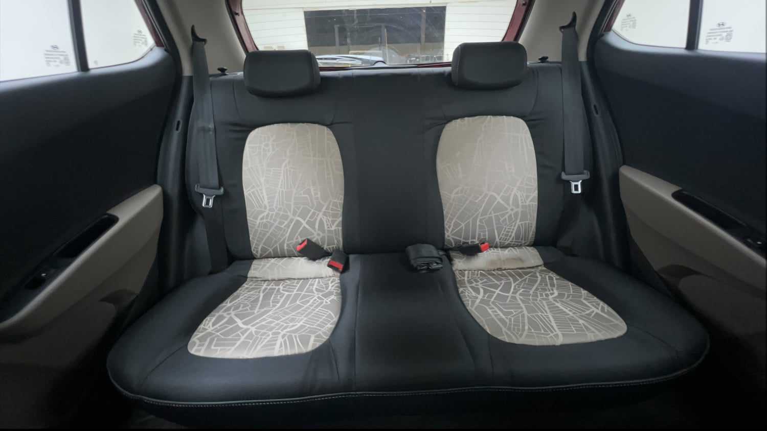 Used 2017 Hyundai Grand i10 Asta AT 1.2 Kappa VTVT (O) Petrol Automatic interior REAR SEAT CONDITION VIEW