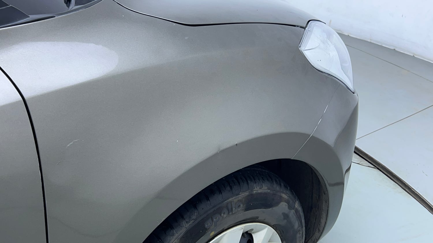 Used 2018 Maruti Suzuki Swift VXi AMT Petrol Automatic dents MINOR DENT