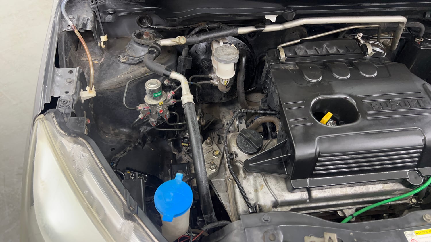 Used 2015 Maruti Suzuki Celerio VXi AMT Petrol Automatic engine ENGINE RIGHT SIDE VIEW