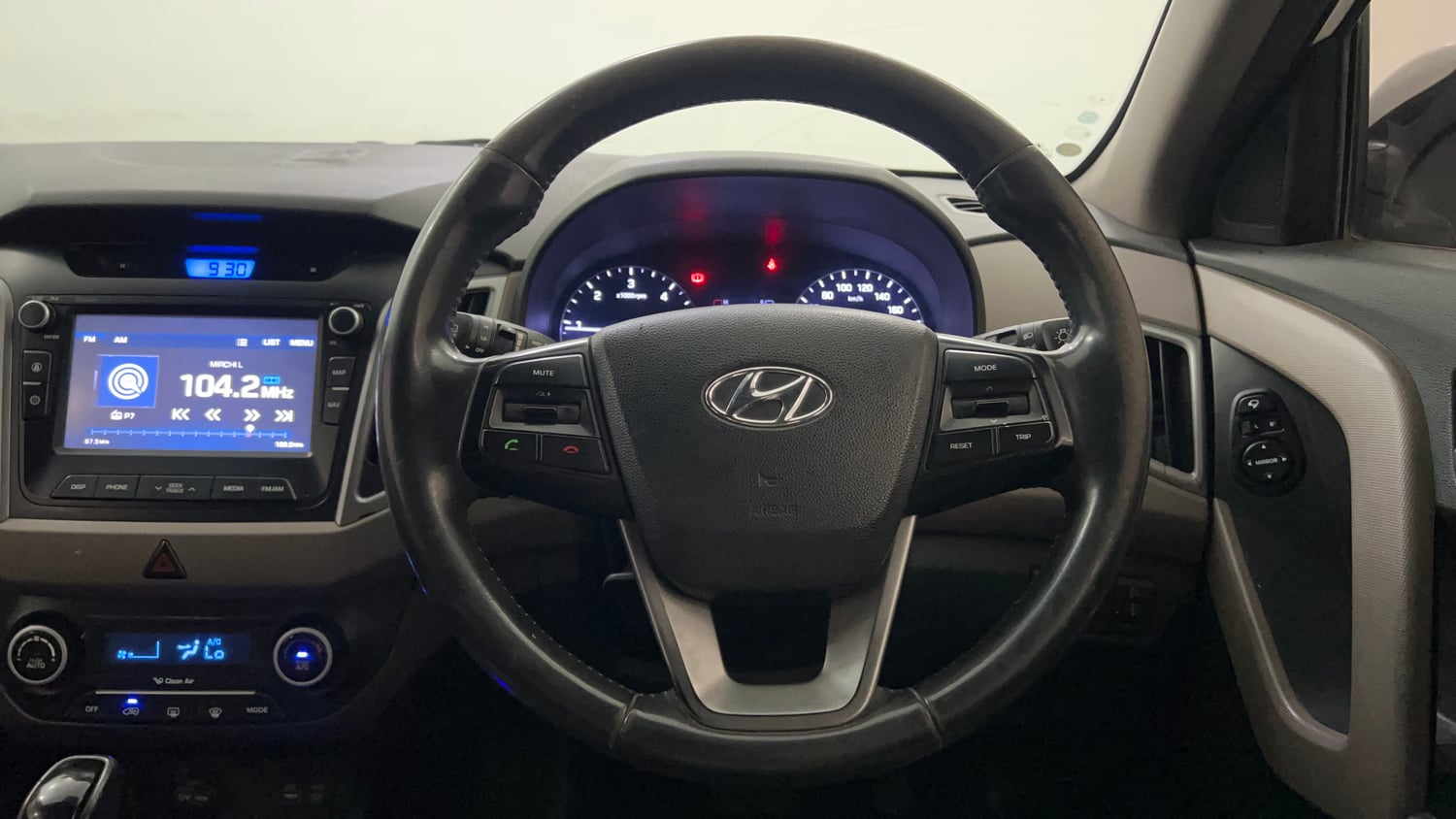 Used 2018 Hyundai Creta SX Plus 1.6 AT CRDI Diesel Automatic interior STEERING VIEW
