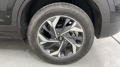 Used 2022 Hyundai Creta SX (O) 1.4 Turbo 7 DCT Petrol Automatic tyres LEFT REAR TYRE RIM VIEW