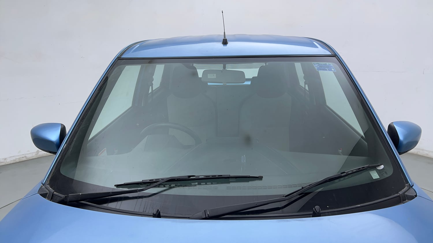 Used 2022 Maruti Suzuki Wagon R VXI 1.0 CNG Cng Manual exterior FRONT WINDSHIELD VIEW