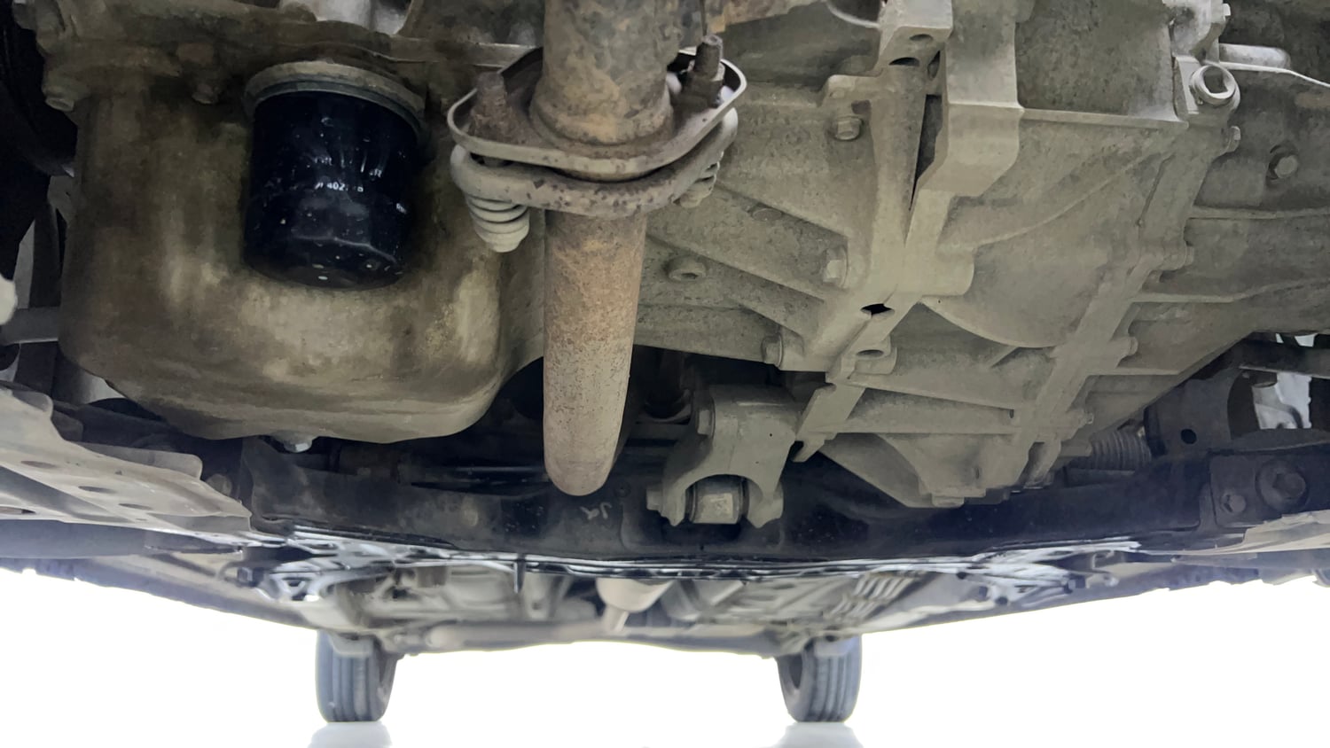 Used 2021 Maruti Suzuki Ertiga VXi CNG Cng Manual extra FRONT LEFT UNDERBODY VIEW