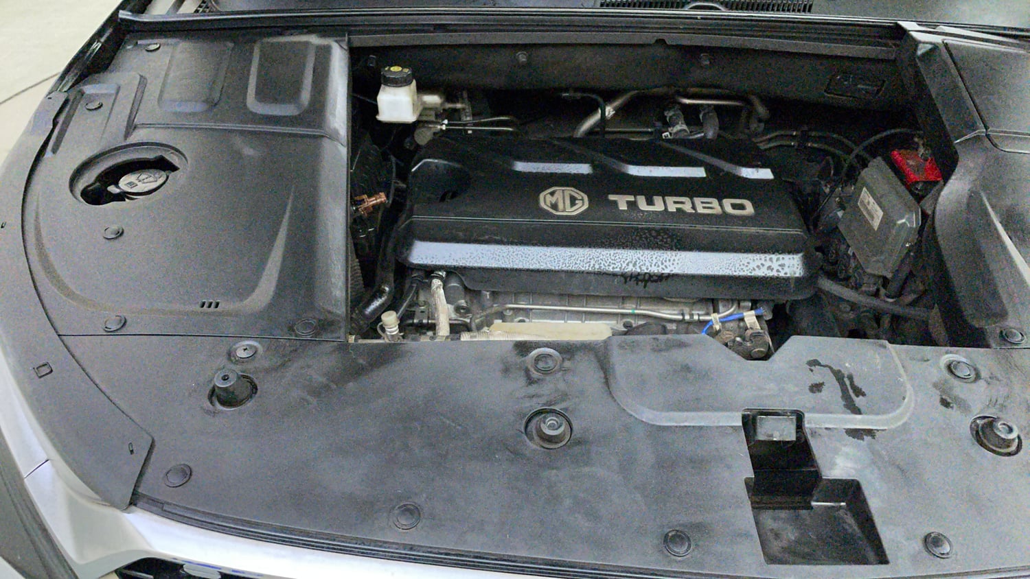 Used 2021 MG Motors Hector Sharp 1.5 Petrol CVT Petrol Automatic engine ENGINE RIGHT SIDE VIEW
