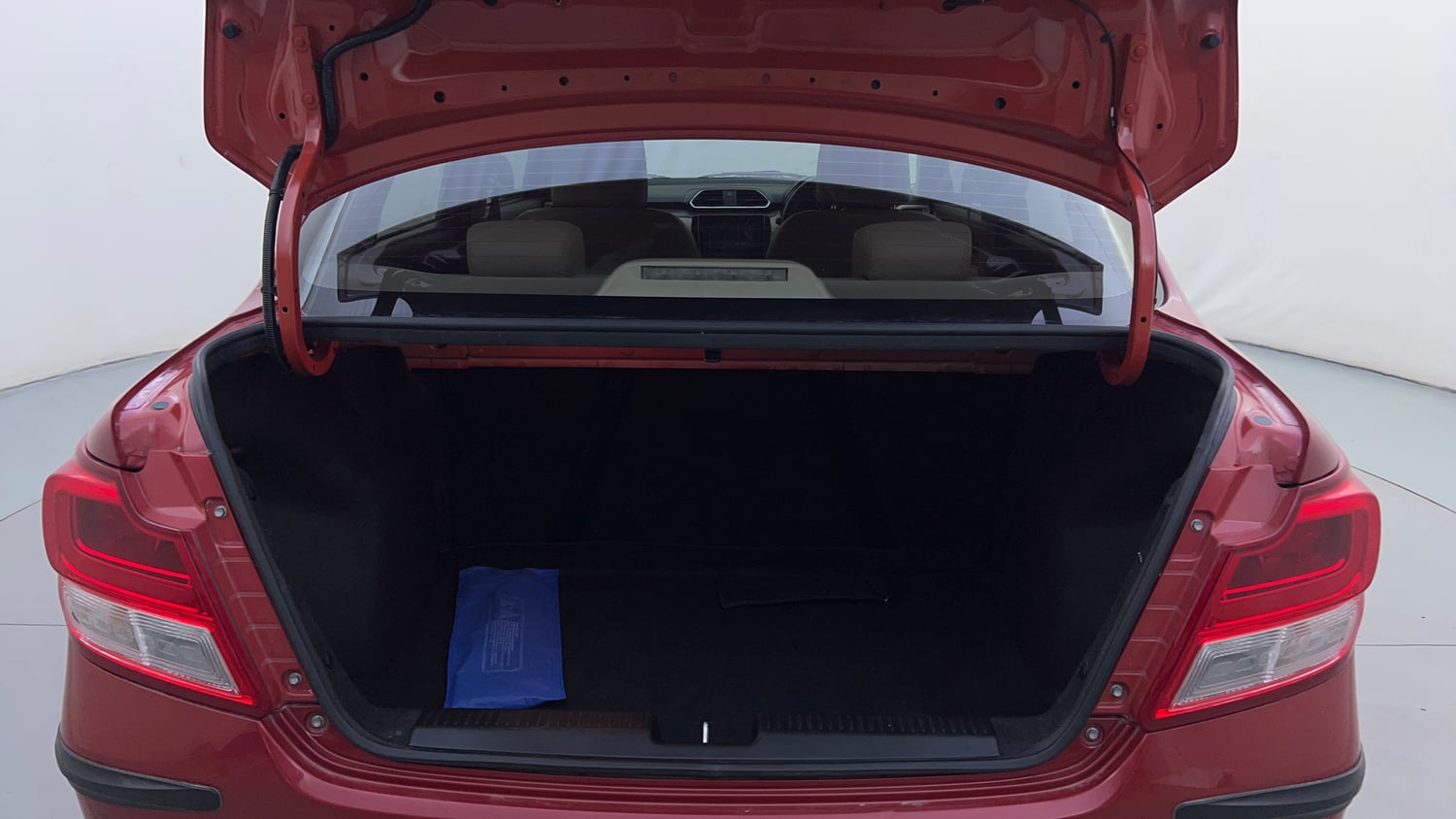 Used 2022 Maruti Suzuki Dzire ZXi AGS Petrol Automatic interior DICKY INSIDE VIEW
