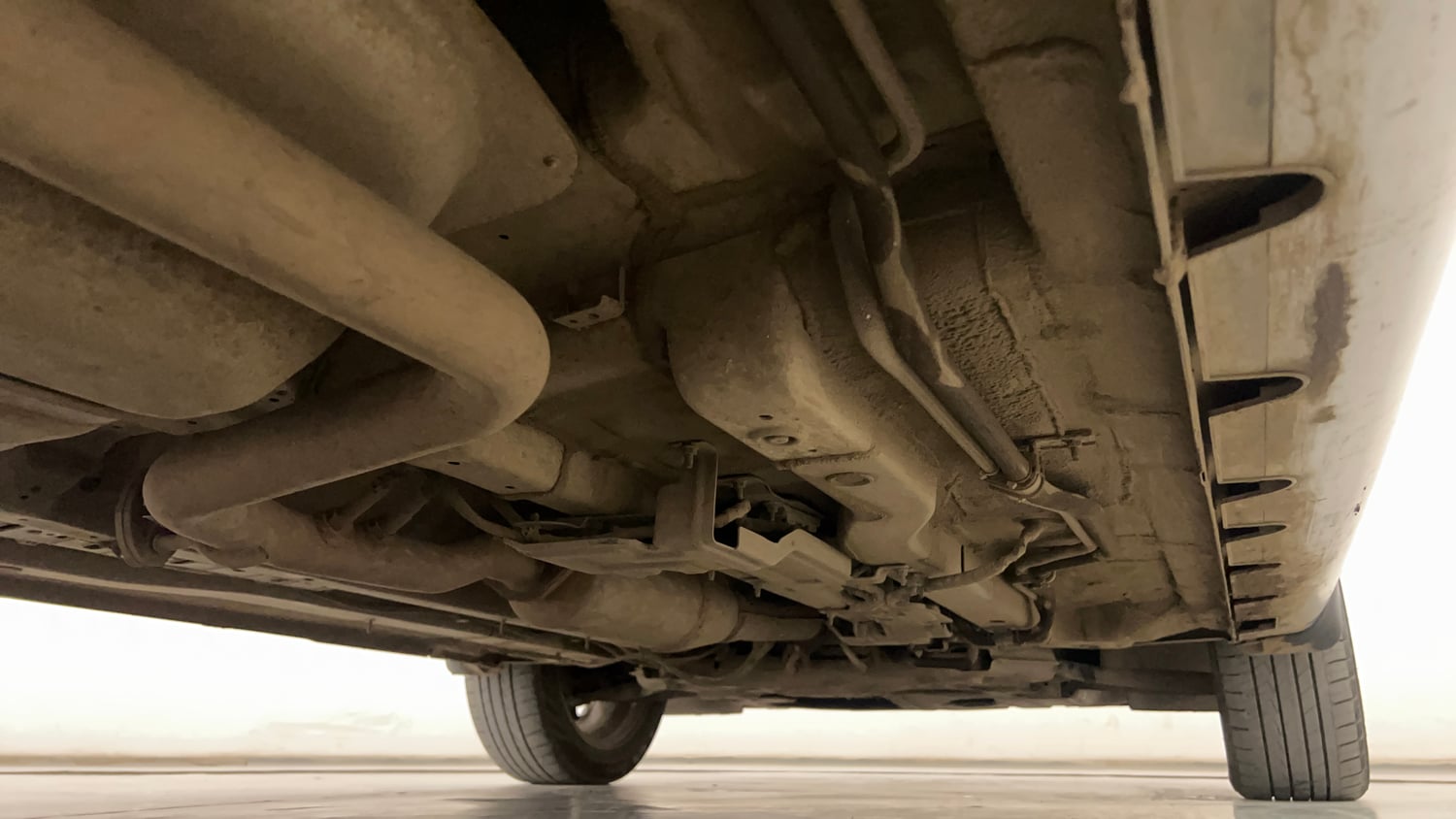 Used 2024 Hyundai Alcazar Signature 1.5 Diesel AT 7STR Diesel Automatic extra REAR RIGHT UNDERBODY VIEW