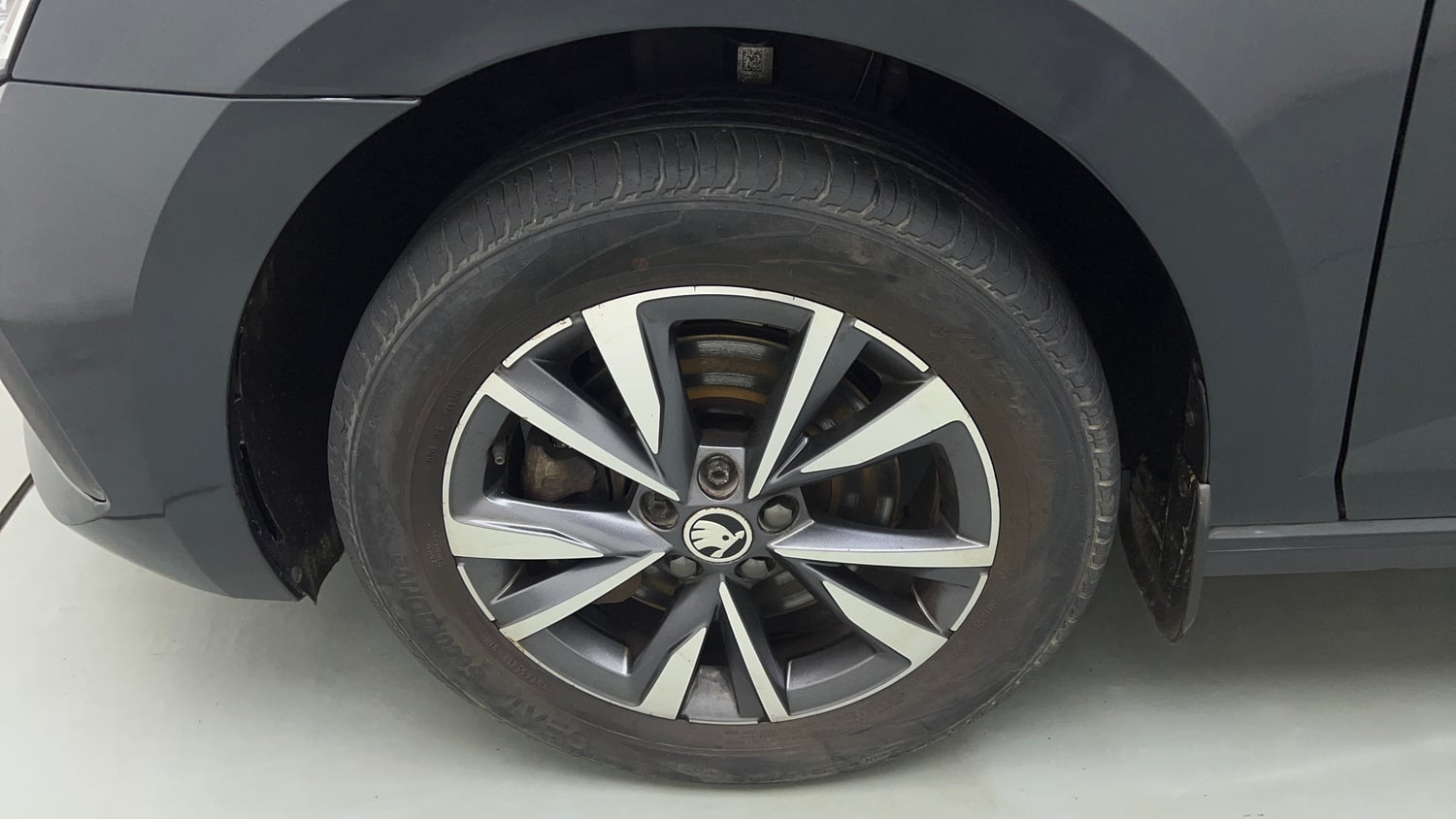 Used 2022 Skoda Slavia Style 1.5L TSI DSG Petrol Automatic tyres LEFT FRONT TYRE RIM VIEW