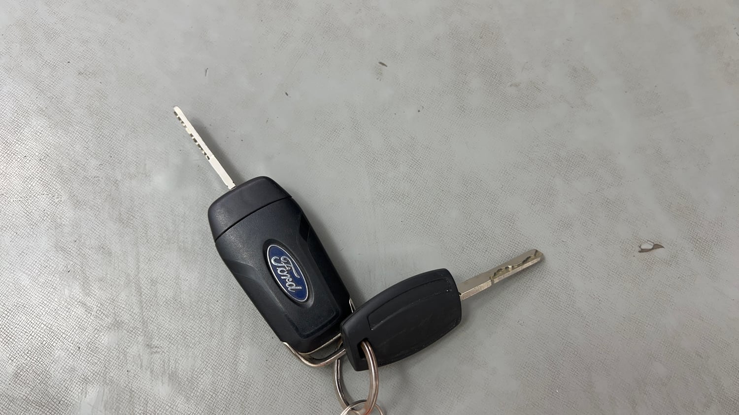 Used 2017 Ford Figo Titanium 1.2 Ti-VCT Petrol Manual extra CAR KEY VIEW