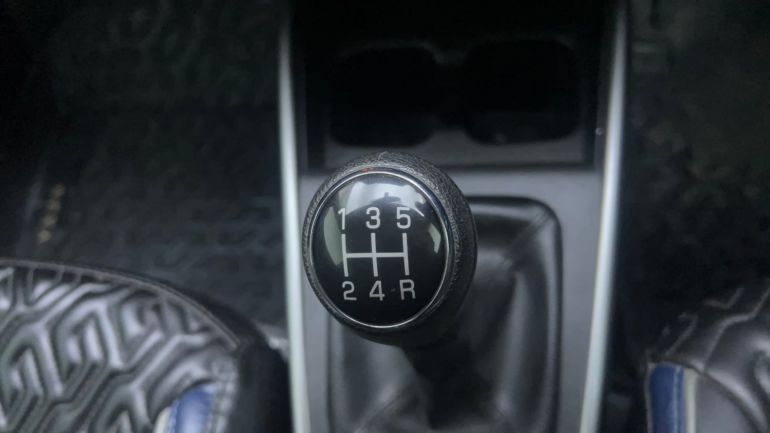 Used 2024 Maruti Suzuki Baleno Alpha MT Petrol Manual interior GEAR  KNOB VIEW