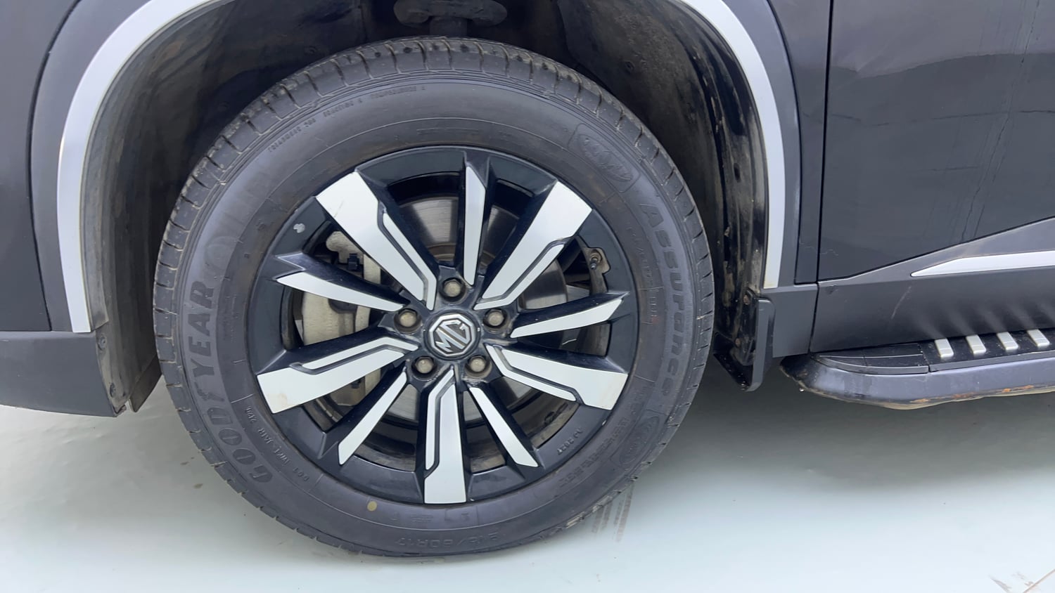 Used 2020 MG Motors Hector Sharp 2.0 Diesel Diesel Manual tyres LEFT FRONT TYRE RIM VIEW