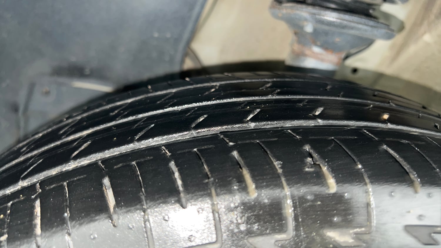 Used 2024 Maruti Suzuki Celerio ZXi Petrol Manual tyres LEFT FRONT TYRE TREAD VIEW