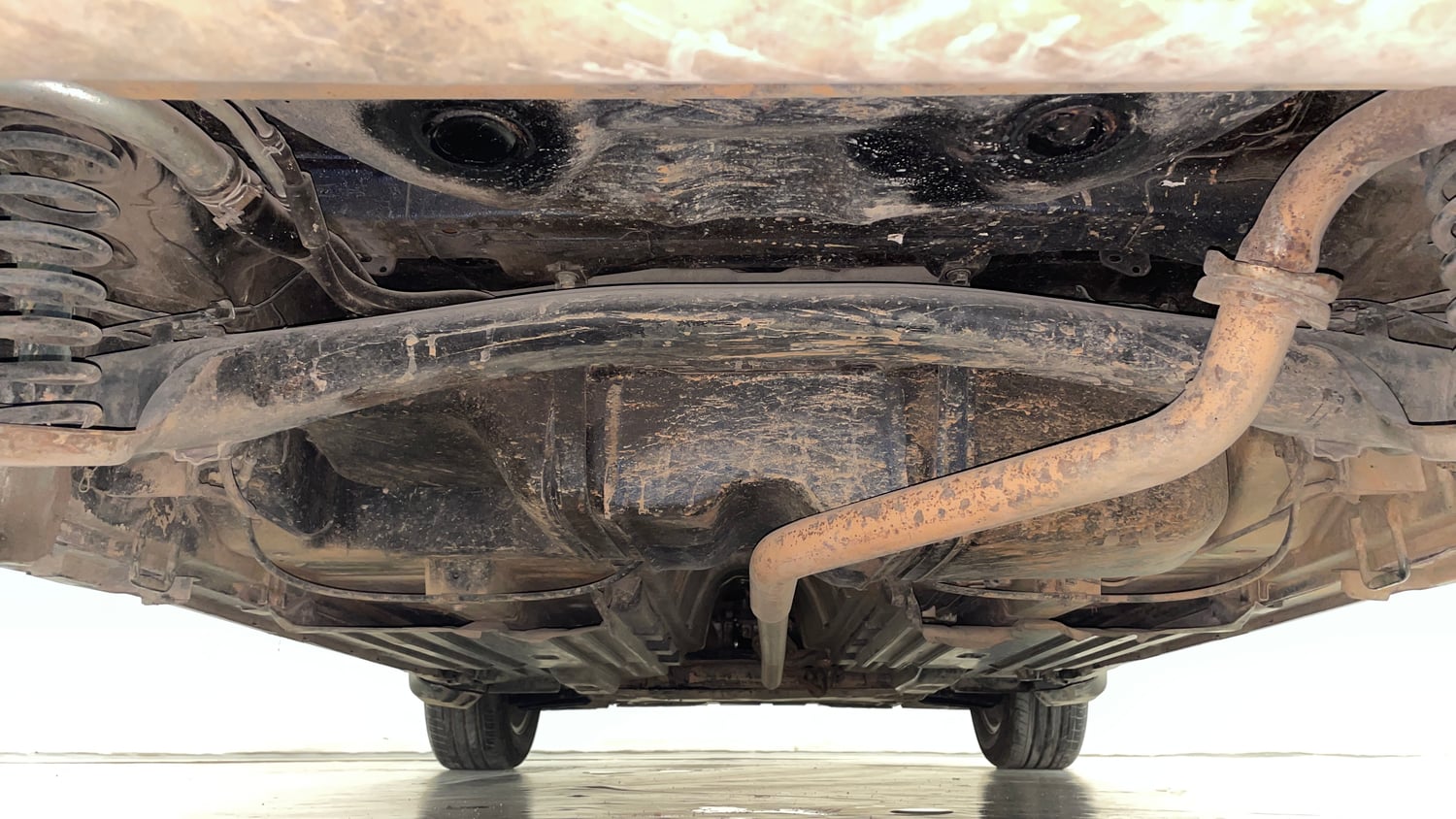 Used 2018 Maruti Suzuki S-Cross Zeta 1.3 Diesel Manual extra REAR UNDERBODY VIEW (TAKEN FROM REAR)