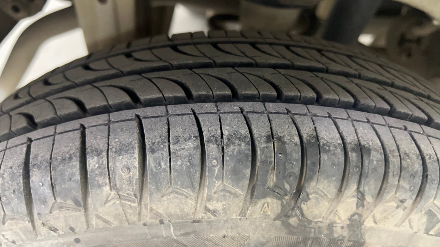 Used 2016 Maruti Suzuki Alto 800 VXi Petrol Manual tyres RIGHT REAR TYRE TREAD VIEW